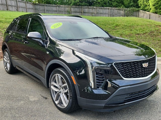 2019 Cadillac XT4 FWD Sport in Stellar Black Metallic — front three-quarter view