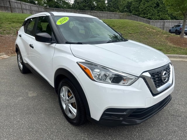 2020 Nissan Kicks S in Fresh Powder — front three-quarter view